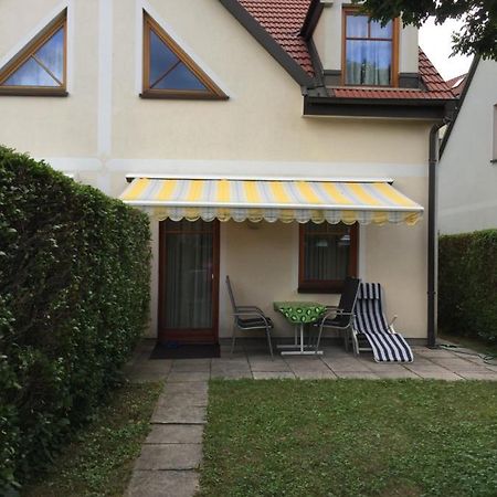 Familien Chalet Mit Direktem Bademantelgang Zur Therme Lutzmannsburg Eksteriør bilde